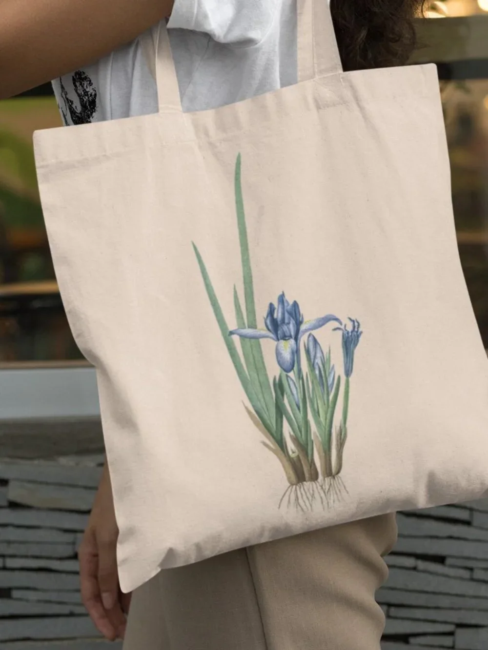 Milky Iris Vintage Floral Print Graphic Canvas Tote Bag